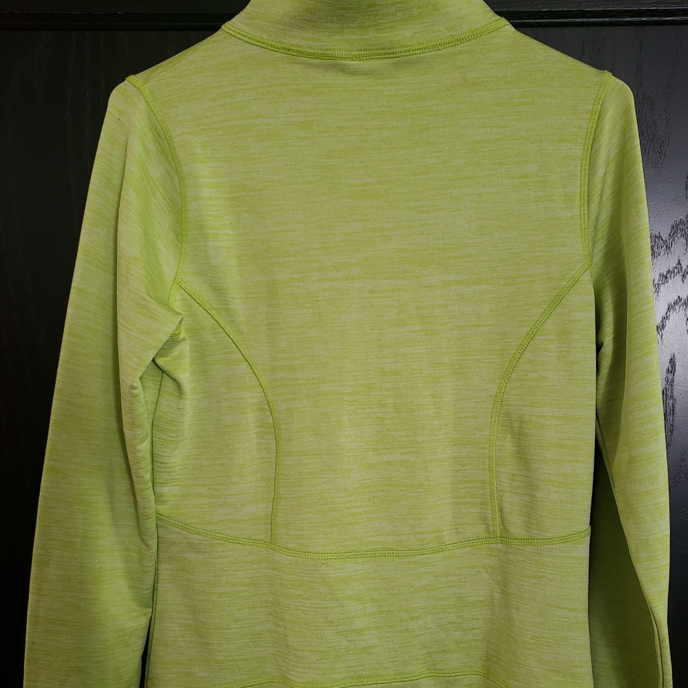 Sporty pull over - Picture 4 of 6